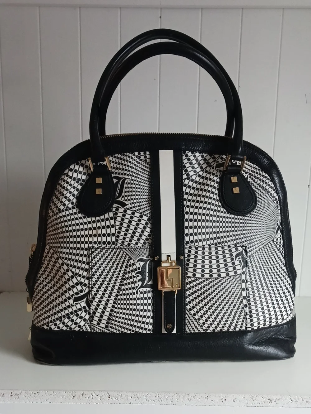 LAMB BLK WH LARGE SATCHEL SAMBURO BAG